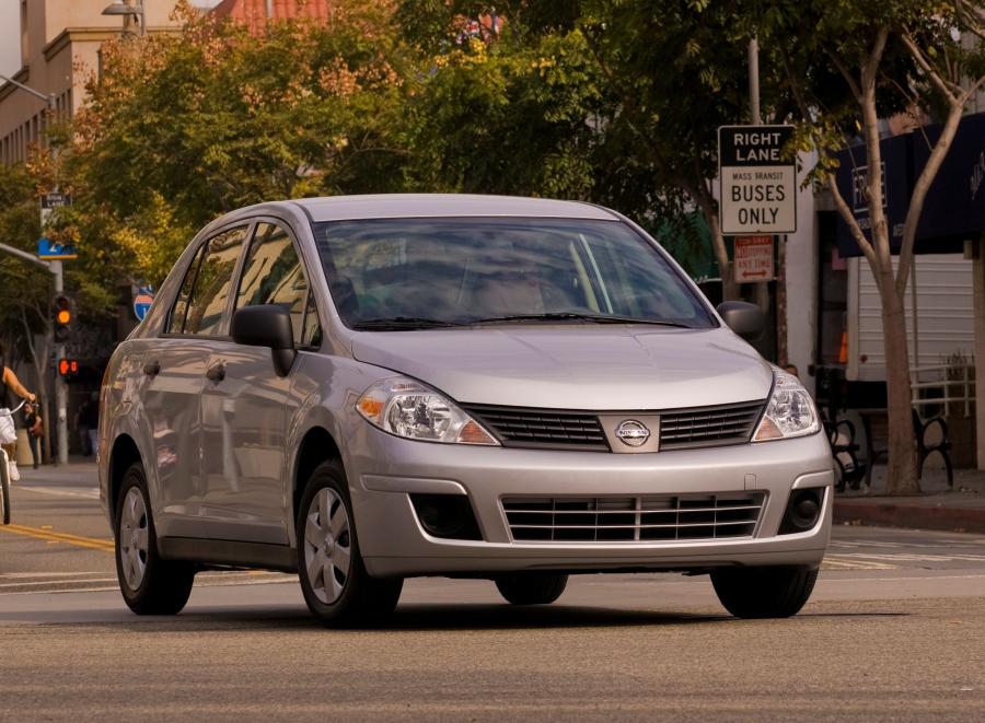  Nissan Versa Sedan 2006 года  (фото 4 из 6)